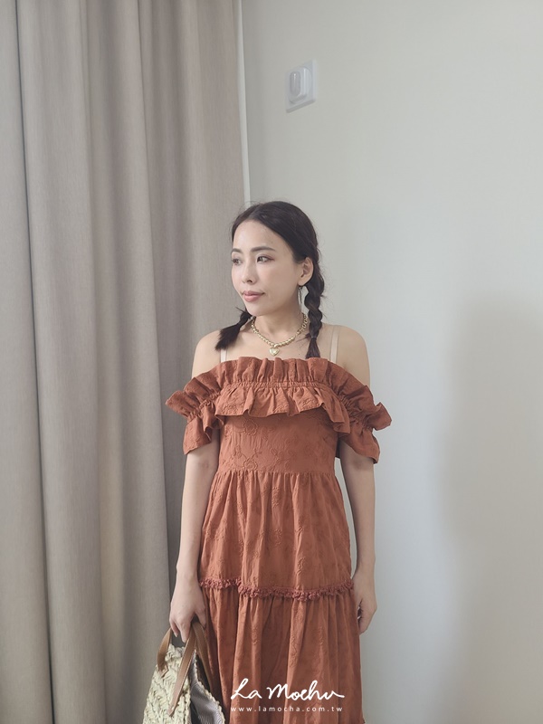 露肩蕾絲層次洋裝(闆娘清單)